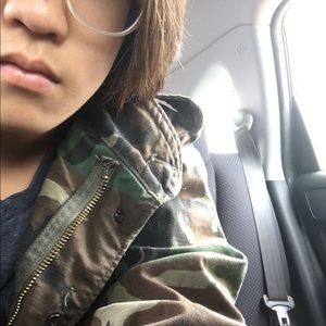 Meet your Posher, Jul